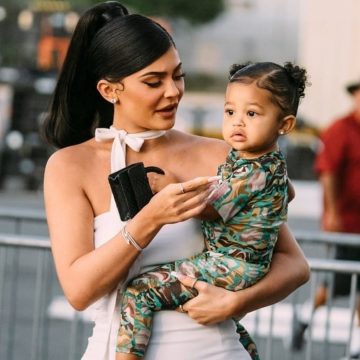 KUWTK: Kylie Jenner’s Daughter Stormi Webster Rocks Mini Louis Vuitton Purse And Is The ‘Coolest Baby! ‘