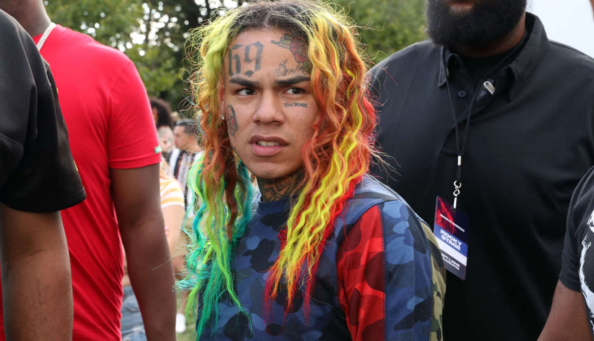 Tekashi 6ix9ine Is Reportedly Scared For His Life As His Period Of House Arrest Comes To An End