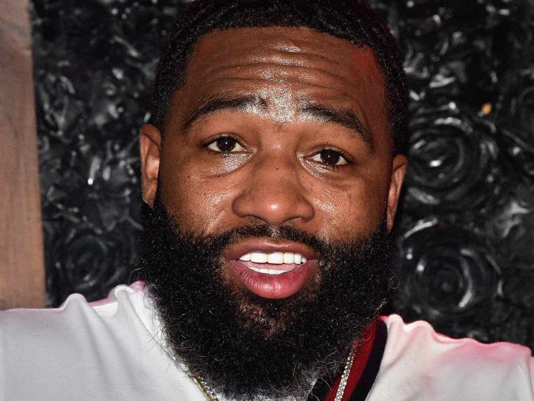 Adrien Broner Calls Out Meek Mill – Says Rapper’s Label Still Hasn’t Cleared The Feature