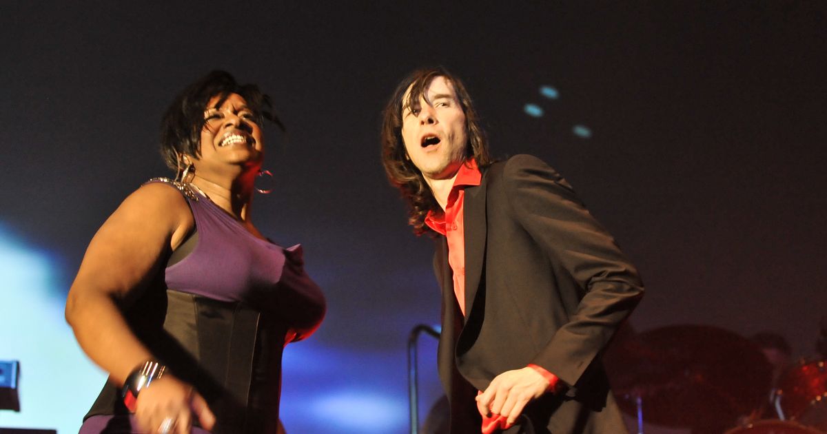 Primal Scream singer Denise Johnson dies at 53