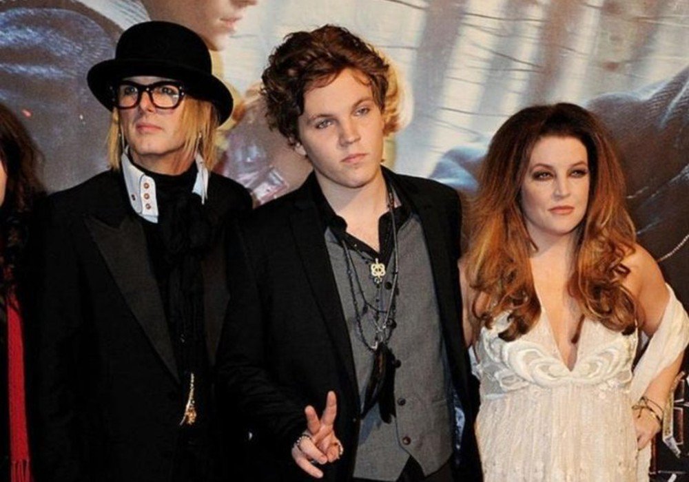 Lisa Marie Presley’s Ex Worries She Could Relapse After Son’s Suicide