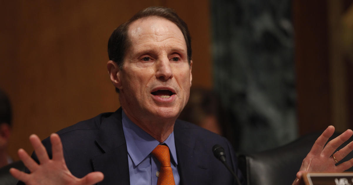 Senator Wyden says Trump turned pandemic into “culture war”