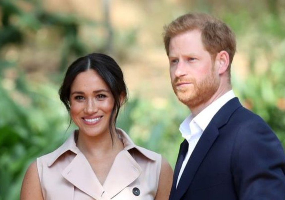 Prince Harry & Meghan Markle Distance Themselves From New Tell-All Book