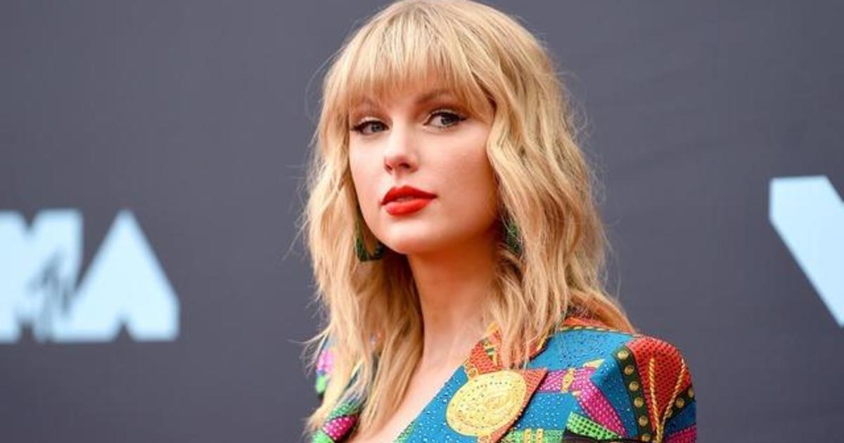 Taylor Swift to release surprise album, recorded “in isolation”