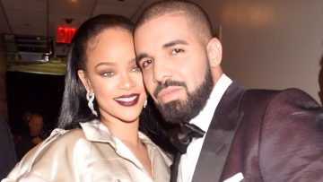 Drake Poses For Pics With Rihanna’s Brother And Other Family Members Just After Fans Tease Him About ‘Tryna Find Rihanna’ In Barbados!