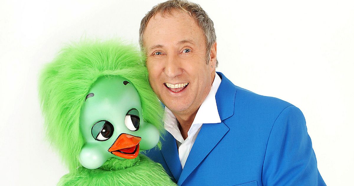 Zippy calls for Orville and Emu to be freed from ‘captivity’ and put in a museum