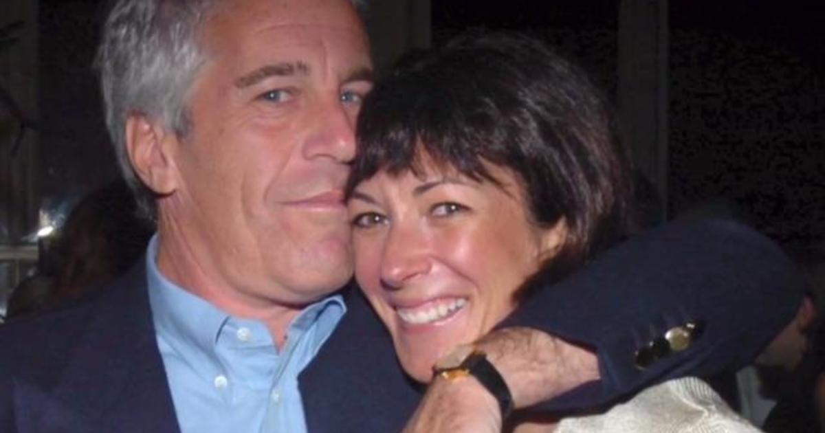 Ghislaine Maxwell should be denied bail after alleged attempt to flee from FBI agents: Prosecutors