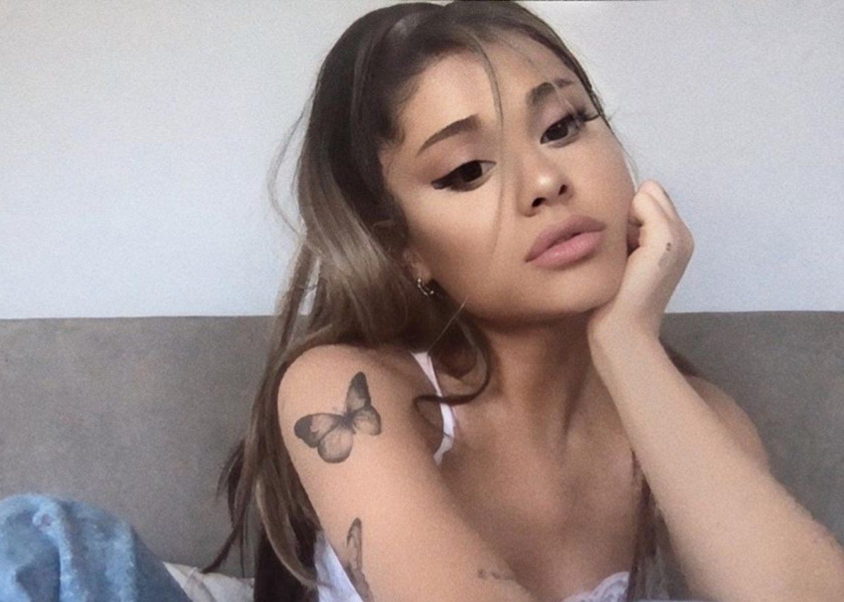 Ariana Grande Is Flawless In For Love And Lemons Lace Bra