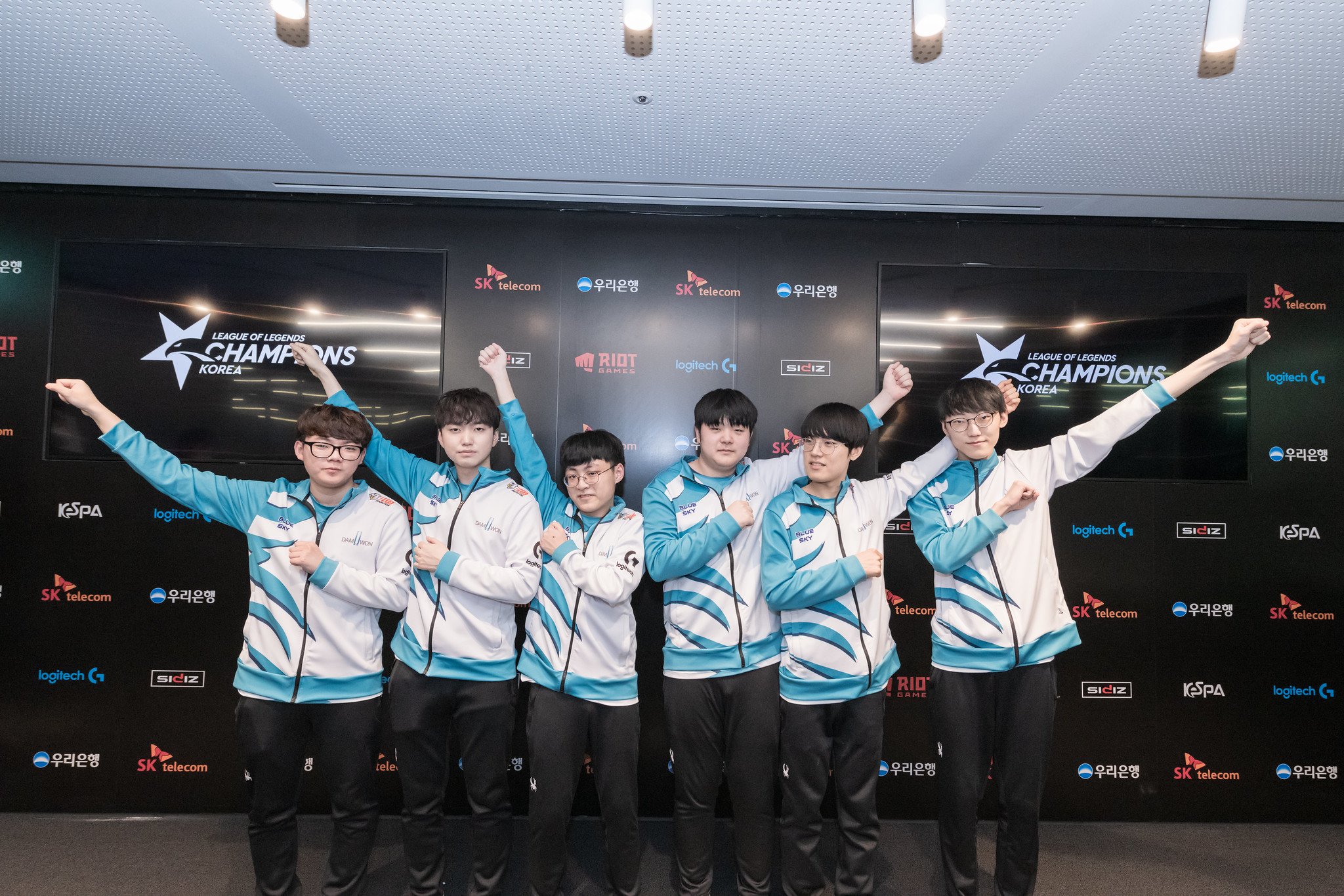 Damwon Gaming Secured Stunning Upset Over DragonX In League Champions Korea Summer Split