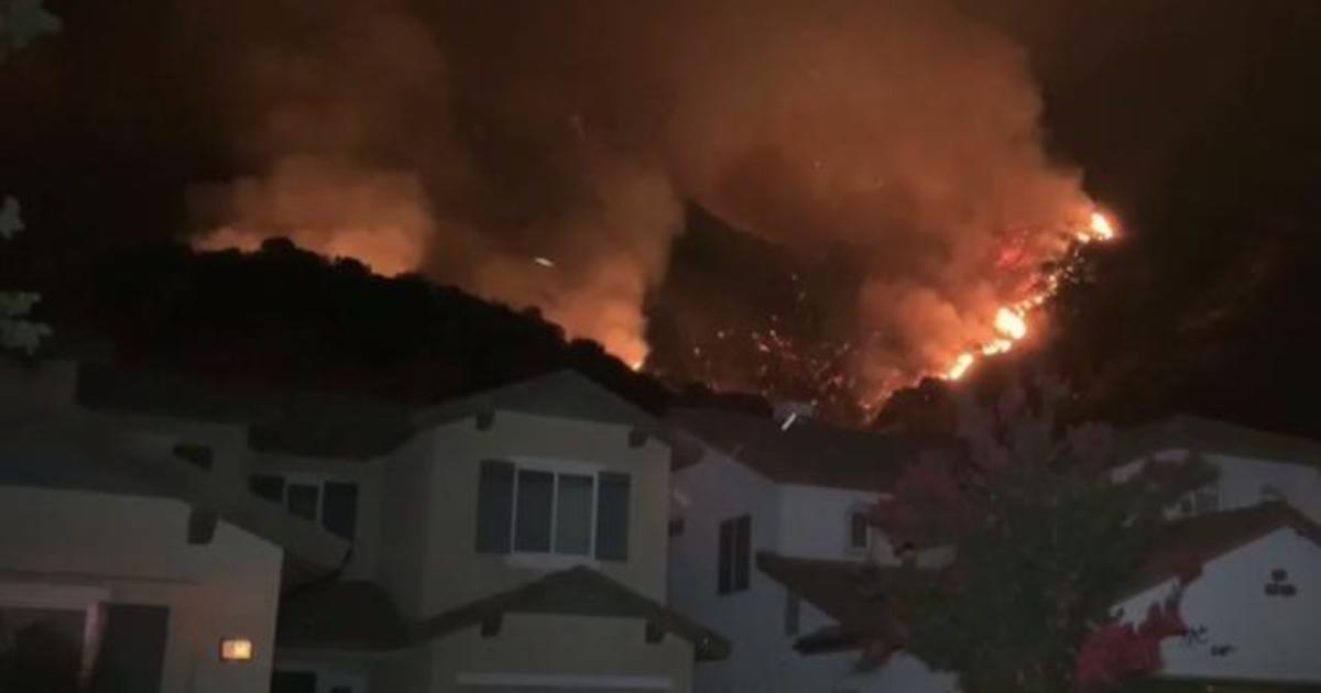 Wildfires in Southern California force hundreds of evacuations