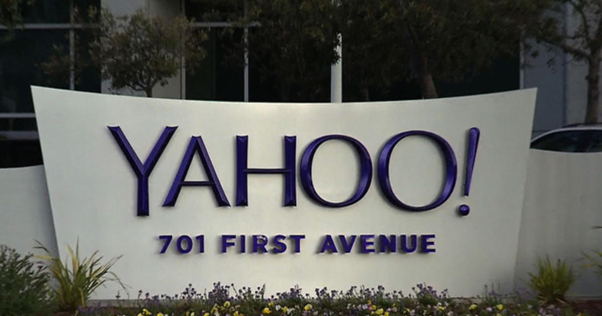 Hackers hit Yahoo, company warns millions of users to change passwords