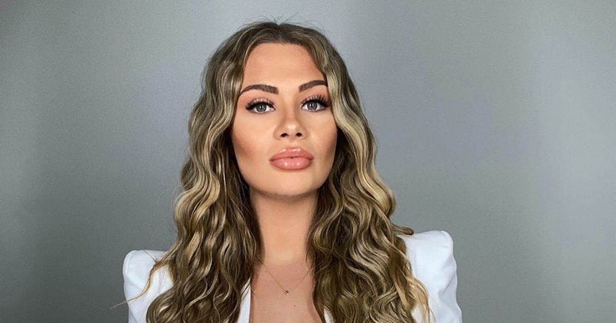 Love Island’s Shaughna fumes as Missguided mix up order and send her a pen