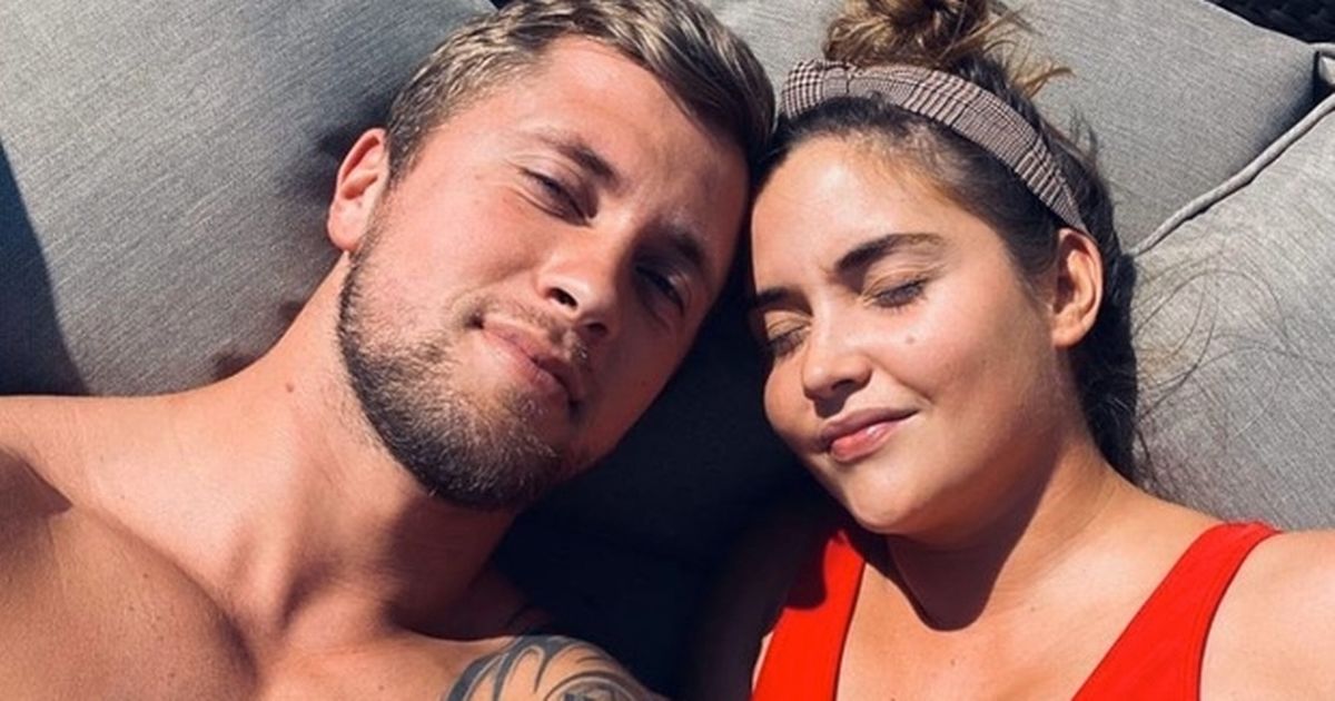 Jacqueline Jossa and Dan Osborne pine for each other on Insta during time apart