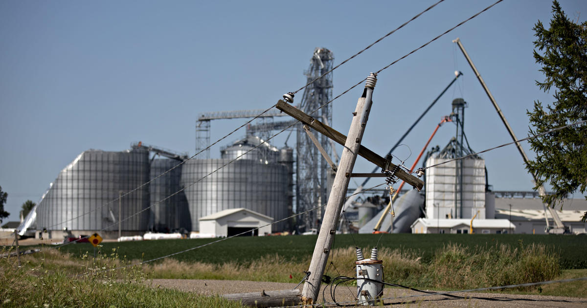 Thousands of Iowans still without power days after storm