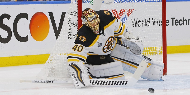 Bruins G Tuukka Rask opts out of rest of playoffs, leaves Toronto