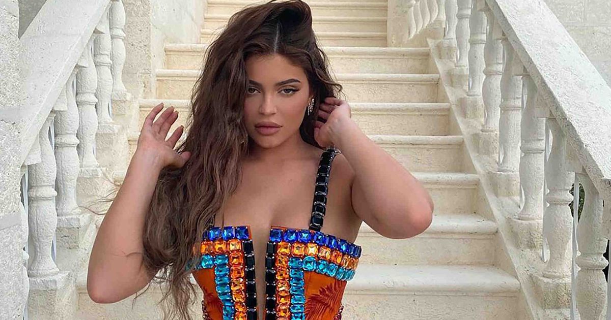 Naked Kylie Jenner sets pulses racing with saucy bath snap in Turks and Caicos