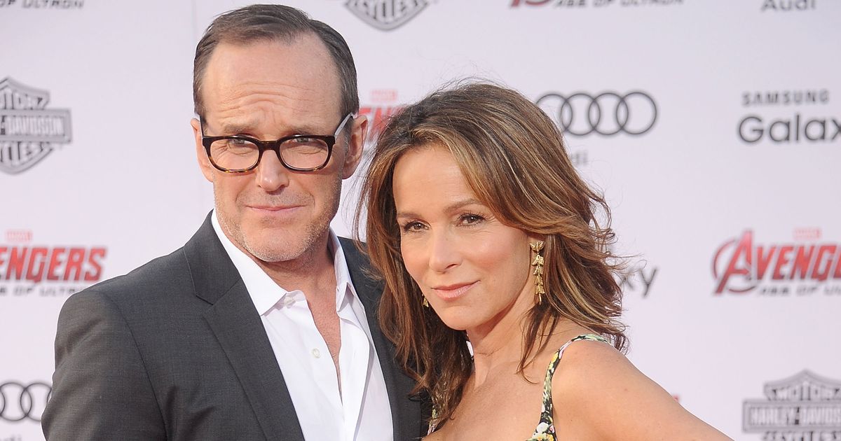 Jennifer Grey’s Marvel husband Clark Gregg officially files for divorce