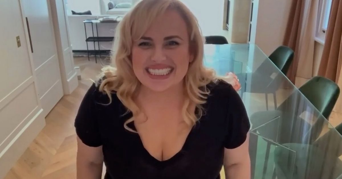 Rebel Wilson shows off epic weight loss as she reunites with Pitch Perfect cast