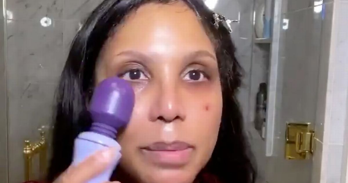 Music legend Toni Braxton uses a vibrator as part of her facial skincare routine