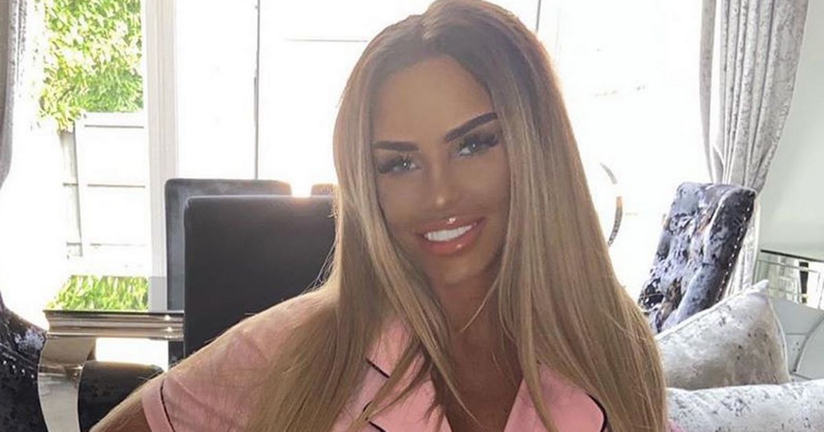 Katie Price crawls round in knee pads and moon boots for modelling return