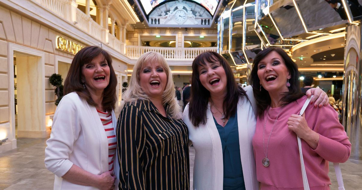 Linda and Anne Nolan told sisters about their cancer battles at the same time