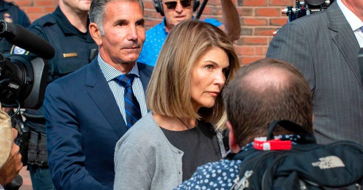 Lori Loughlin and husband sentenced in college admissions scandal