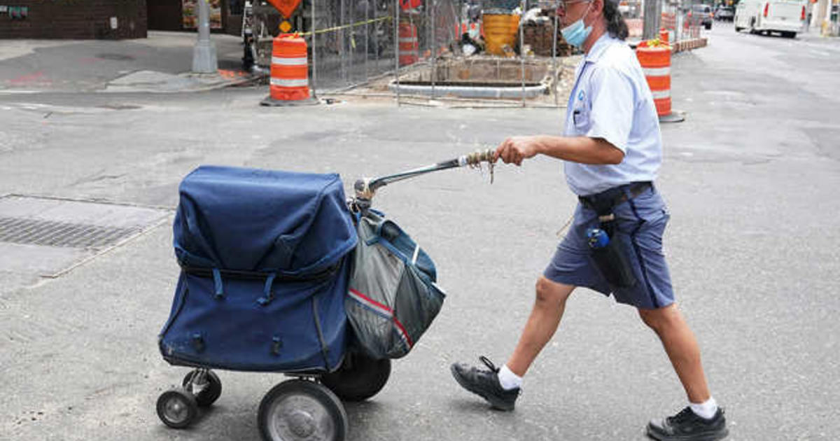 Former USPS chair of board of governors sounds alarm on mail-in voting