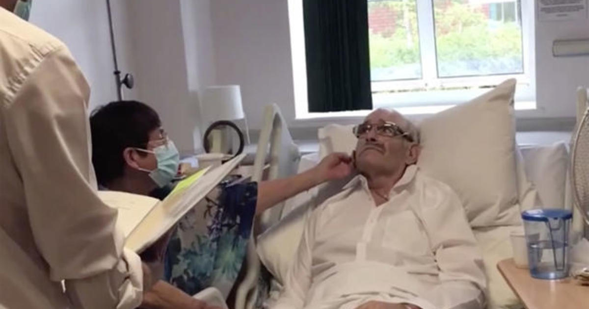 Man with terminal cancer has bedside wedding in hospital