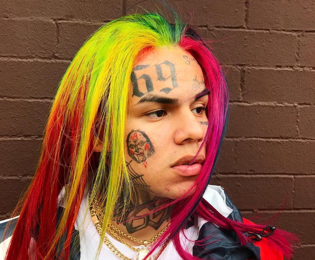 Tekashi 69 Gets Full Support After Being Spotted In The Streets Shooting For A Clip