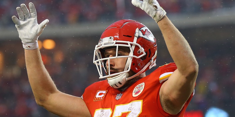 Chiefs, TE Kelce agree to extension