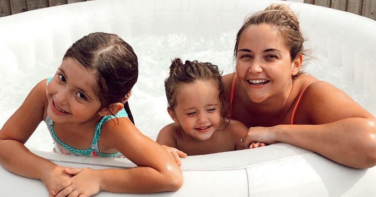 Jacqueline Jossa looks incredible in a bikini and gives tips on loving ‘mum tum’