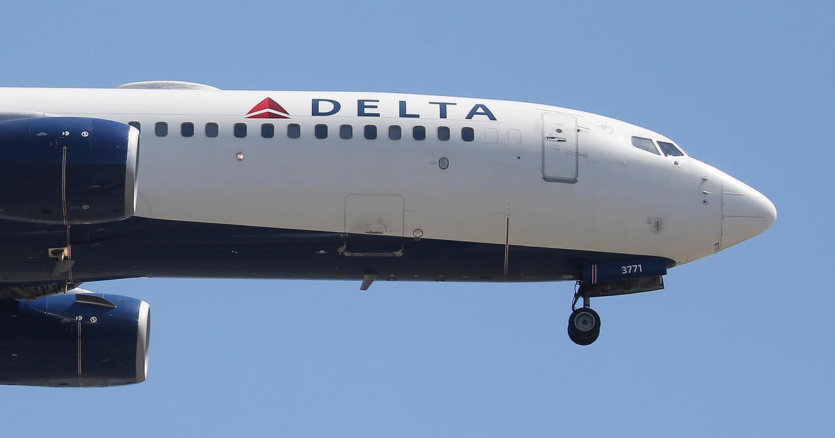 2 Delta passengers removed for refusing to wear masks