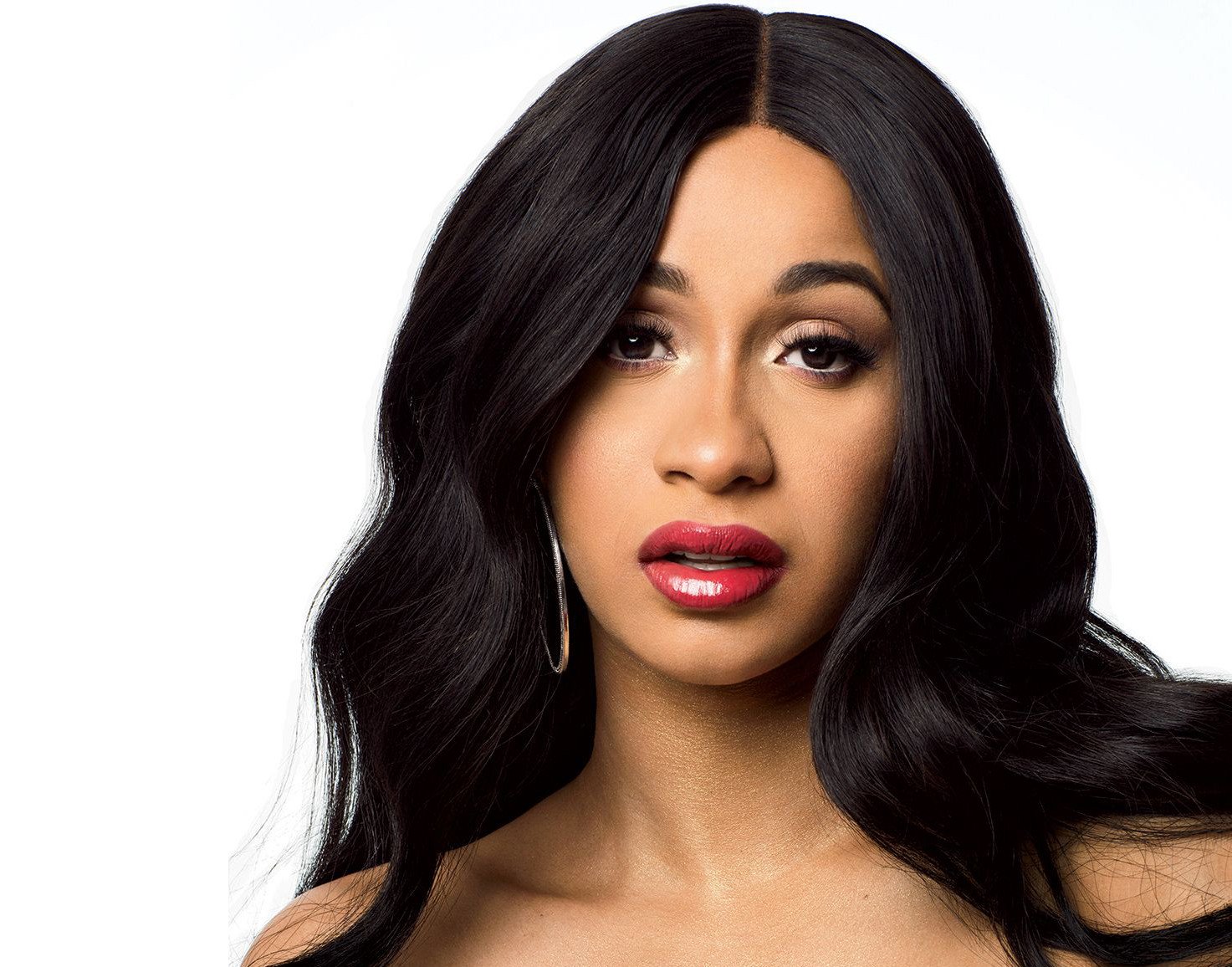 Cardi B Allegedly Threatens To Physically Harm Blogger And His Family In Voice Notes Over This Photo (Audio)