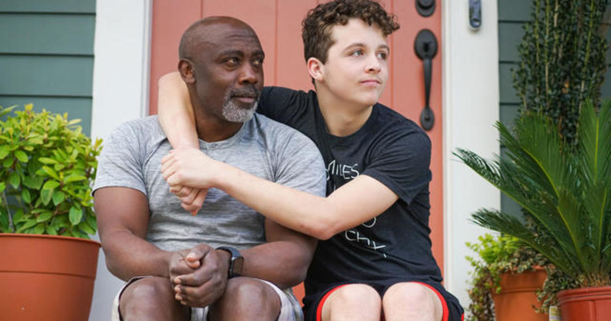 Single man who always wanted kids adopts teenager in foster care