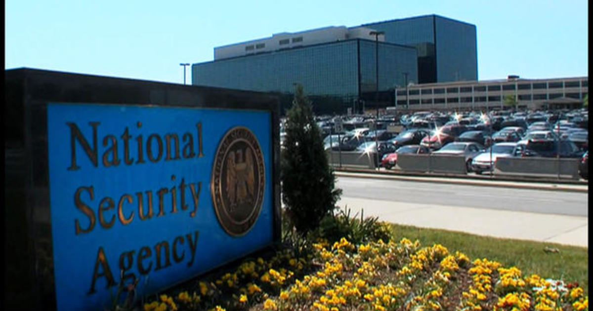 12/16: NSA phone data collection likely unconstitutional, judge rules; Inside China’s cockroach farming boom