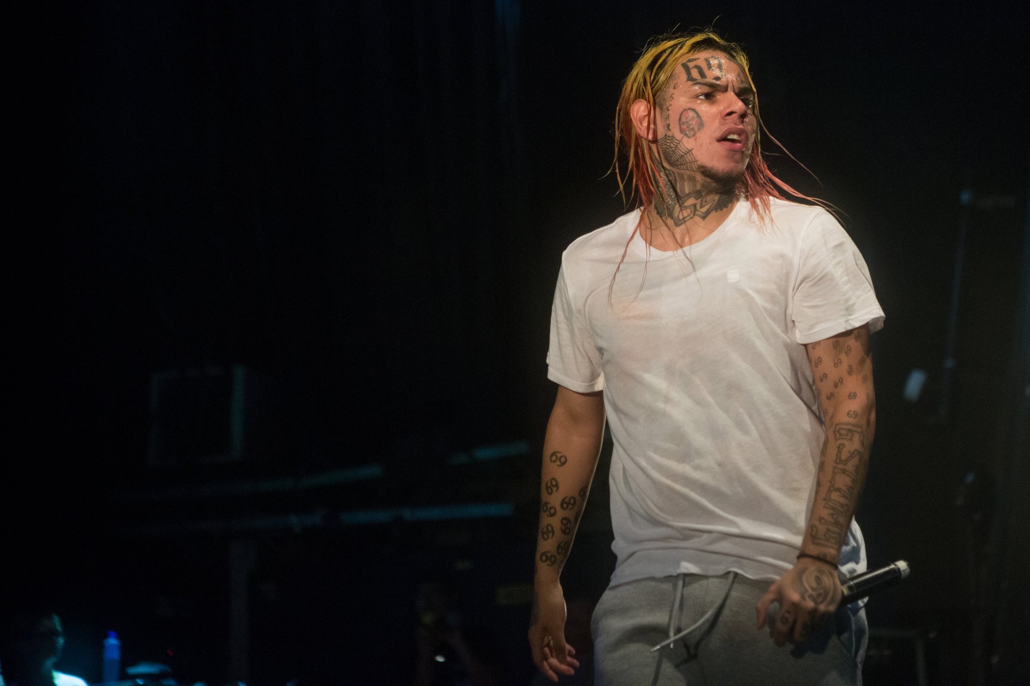 Tekashi 69 Continues His Series Of Funny Posts – Some Consider This Too Much