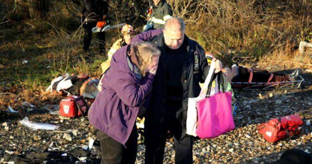 Photographer captured chaos of Metro-North train derailment