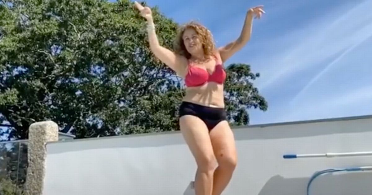 Nadia Sawalha strips to bold bikini for rousing body positivity call to action