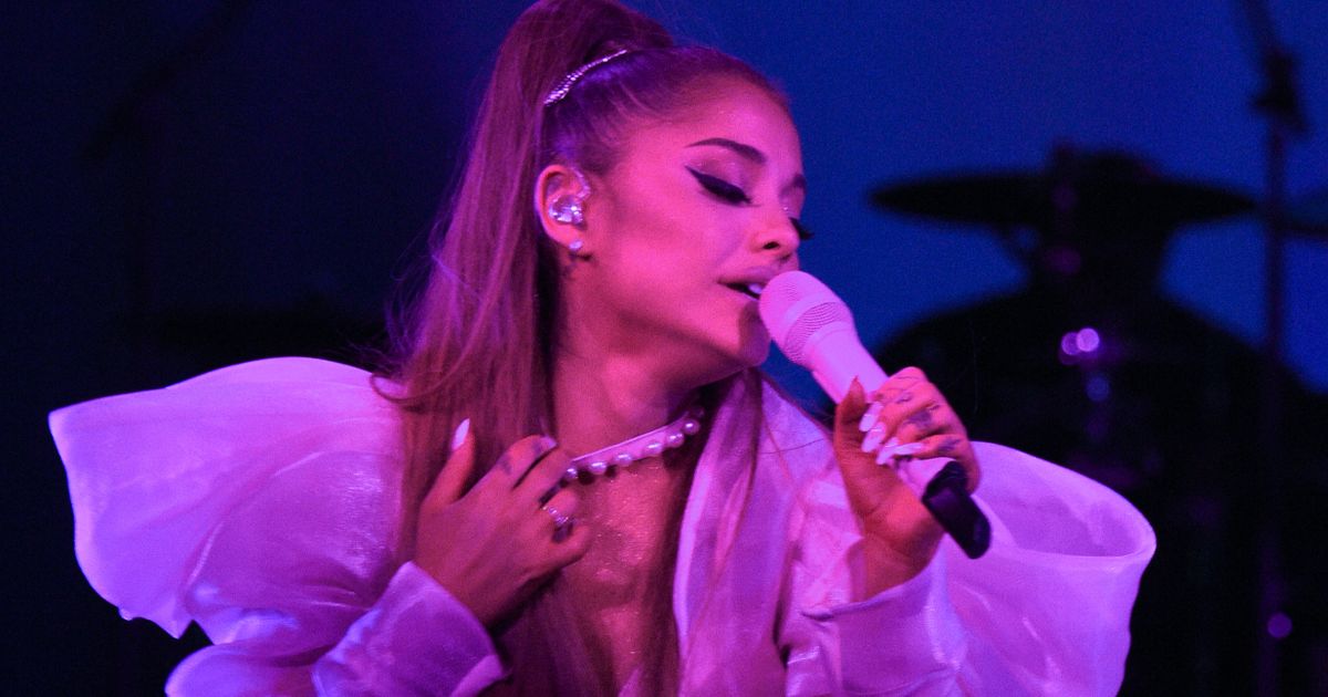 Ariana Grande ‘sparks £4 million bidding war’ for rights to Sweetener tour film