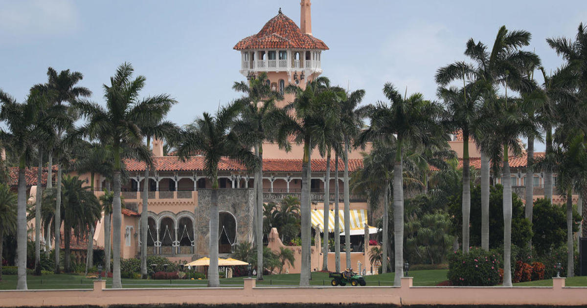 Teens arrested after jumping Mar-a-Lago wall with loaded AK-47