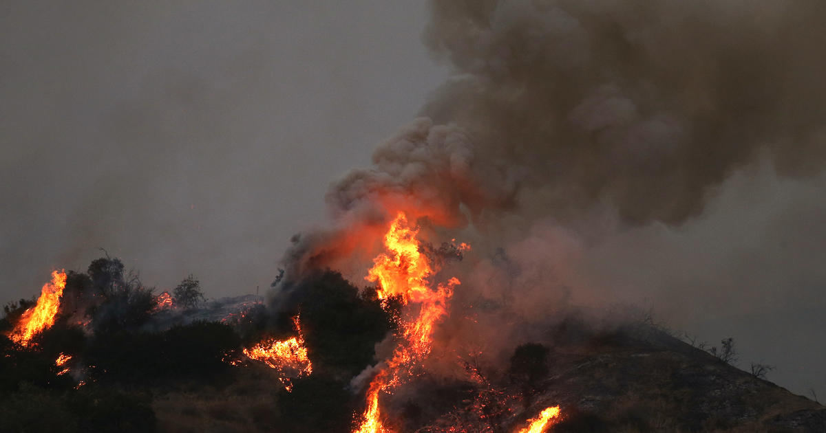 19-year-old helicopter pilot helps fight California wildfires