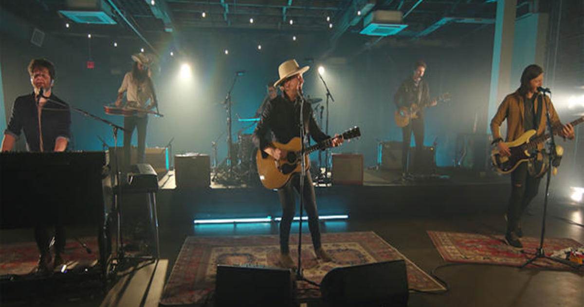 Saturday Sessions: NEEDTOBREATHE performs “Survival”