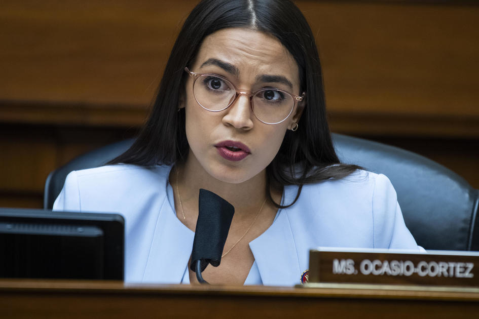 Alexandria Ocasio-Cortez rips Trump over his tax returns