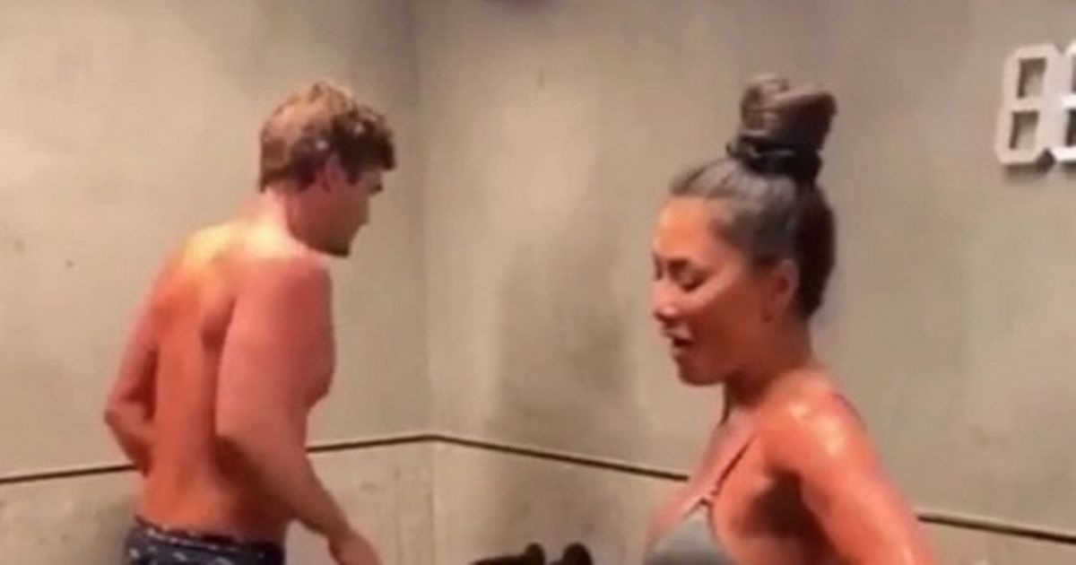 Nicole Scherzinger shows off figure in an ice bath amid pregnancy rumours