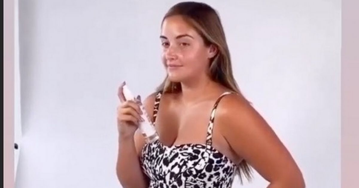 Jacqueline Jossa stuns in animal print swimsuit and shows off her ‘one-hour tan’