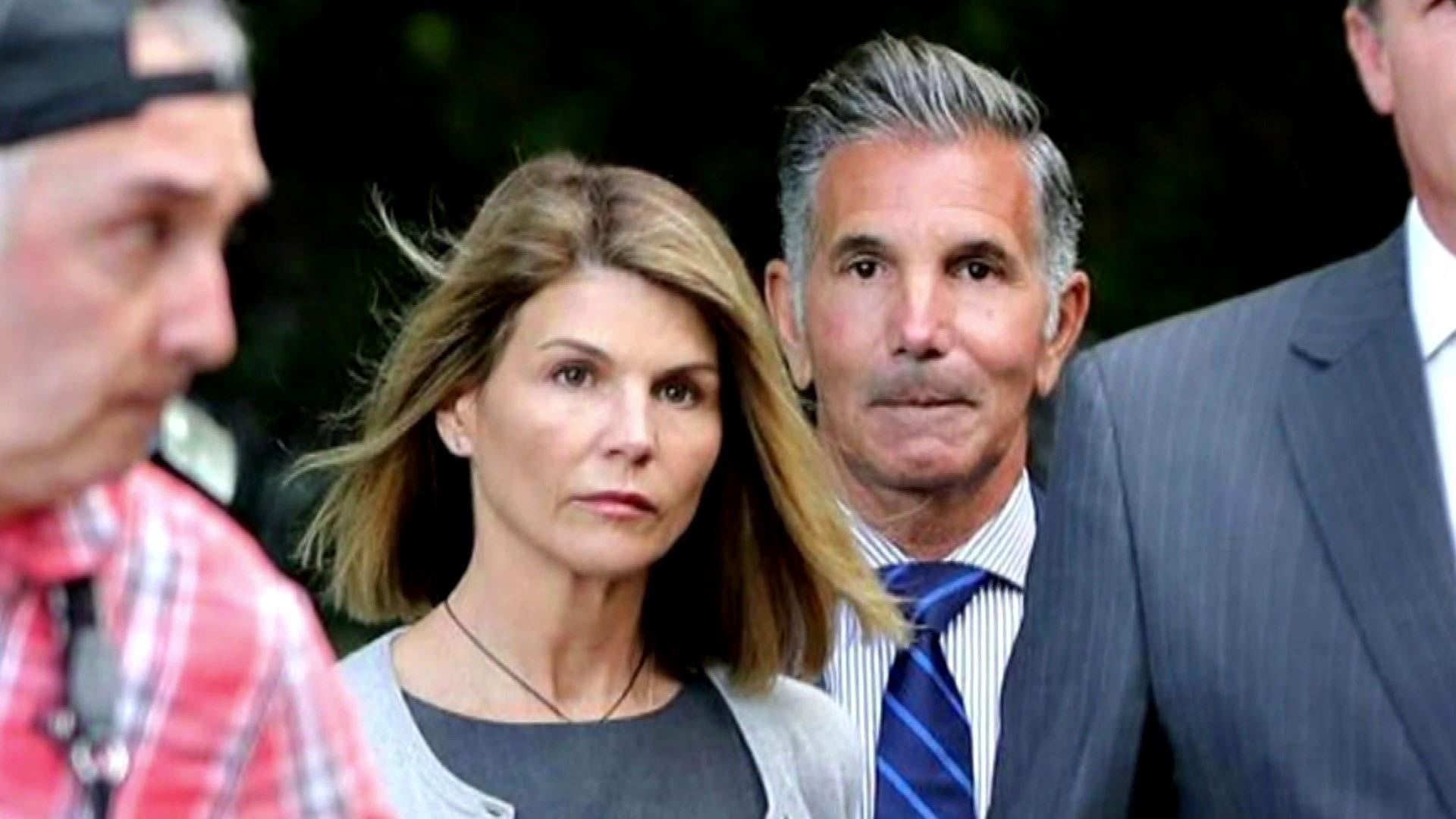 Lori Loughlin’s Friends And ‘Fuller House’ Co-Stars Reportedly Concerned About Her As She Gets Ready For Jail Sentence – Here’s Why!