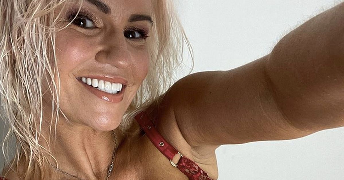 Kerry Katona vows to never airbrush snaps after Aubrey O’Day’s drastic makeover