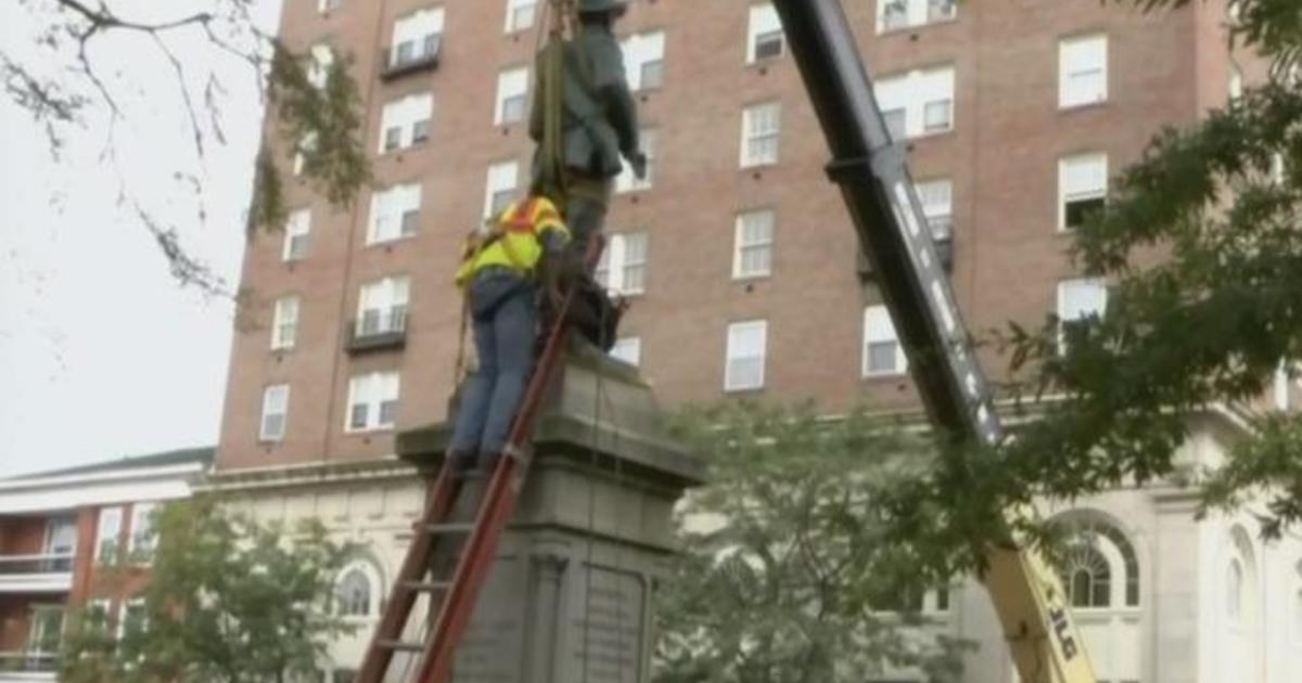 Confederate statue removed from Charlottesville, Virginia