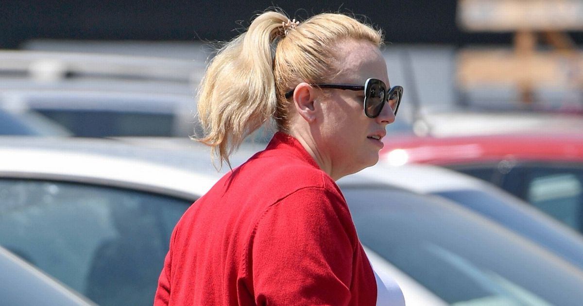 Rebel Wilson shows off slimmer look as she steps out in figure-hugging outfit