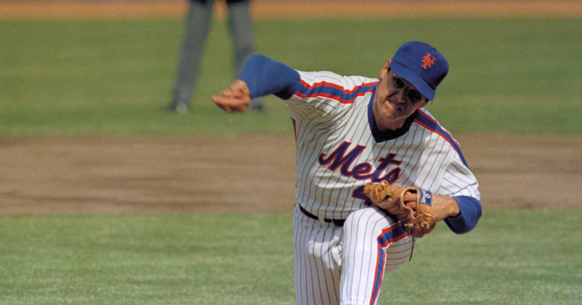 Tom Seaver, Hall of Fame pitcher and Mets legend, dead at age 75